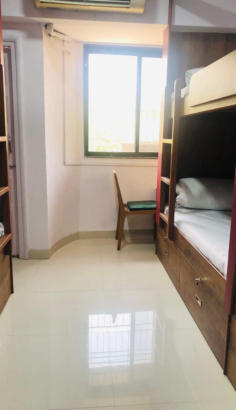 Everest Stays Rooms and Dormitory
