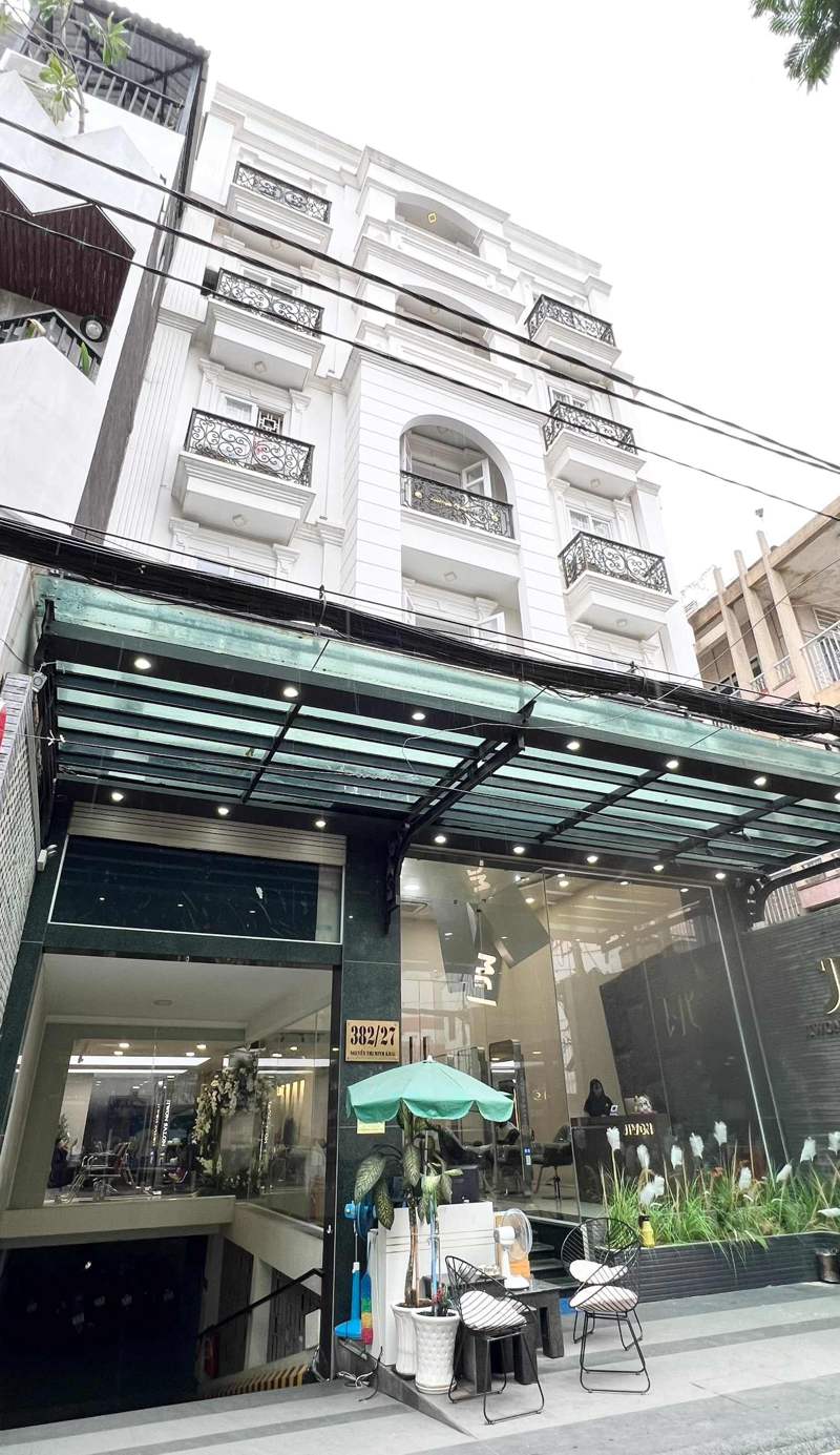 Home Away Serviced Apartment