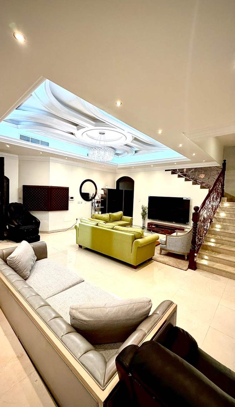 Elite Japanese Capsule Hostel Villa-Dubai