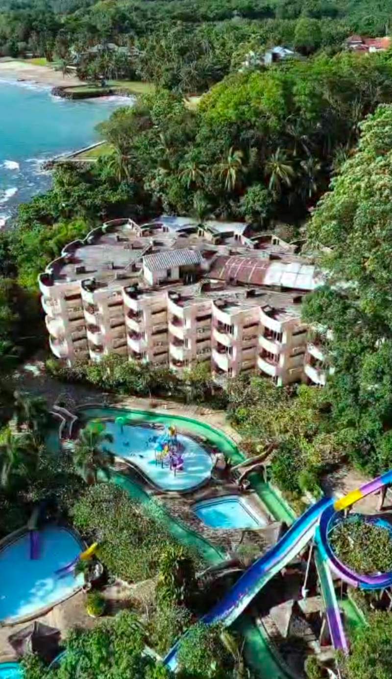 Hawaii Resort and Family Suite