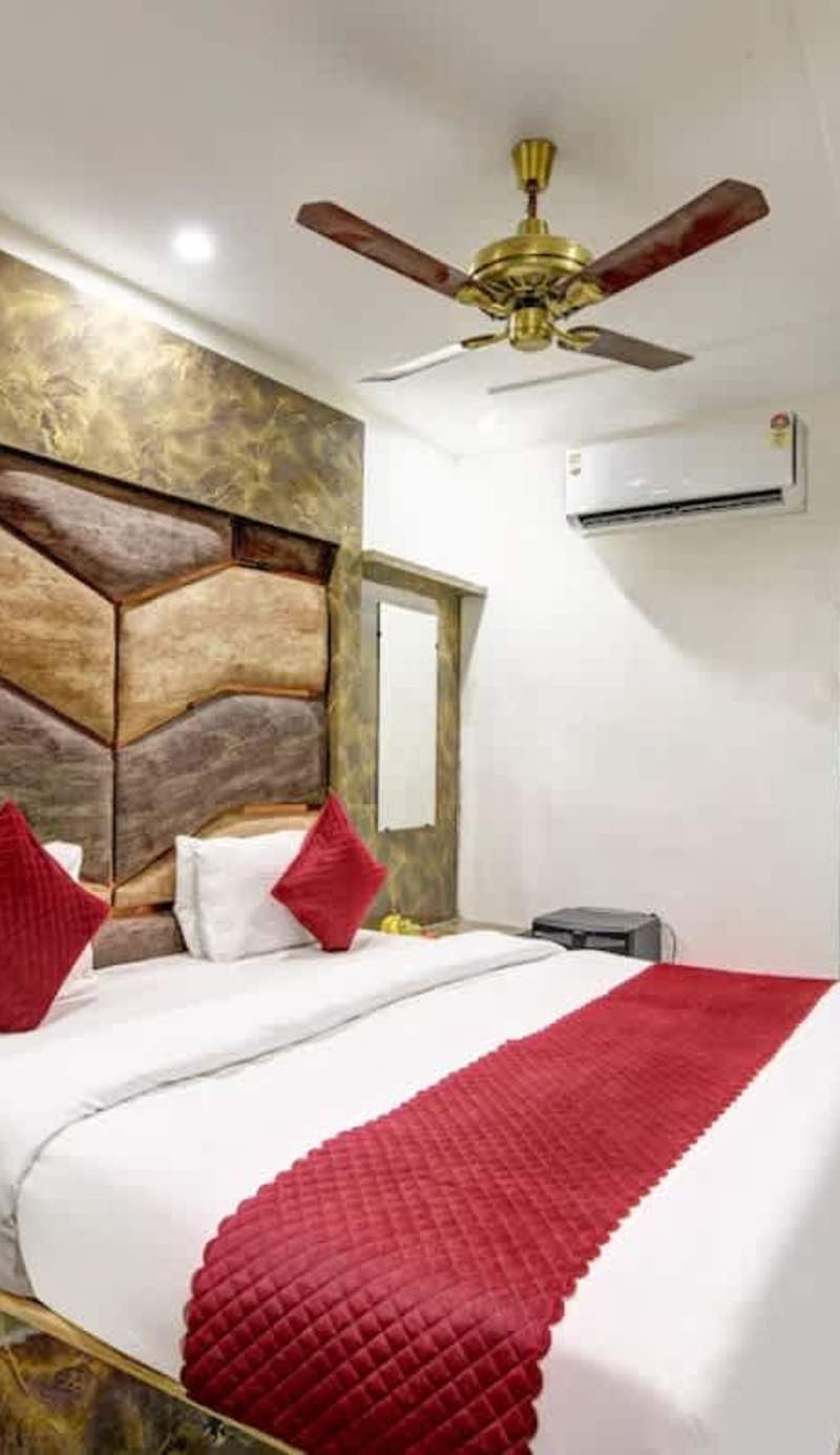 Hotel P G International