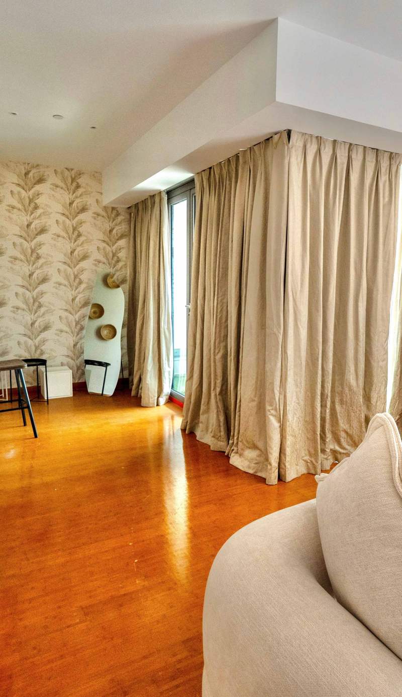 Luxury 1 Bed Apartment Near Airport / Metro