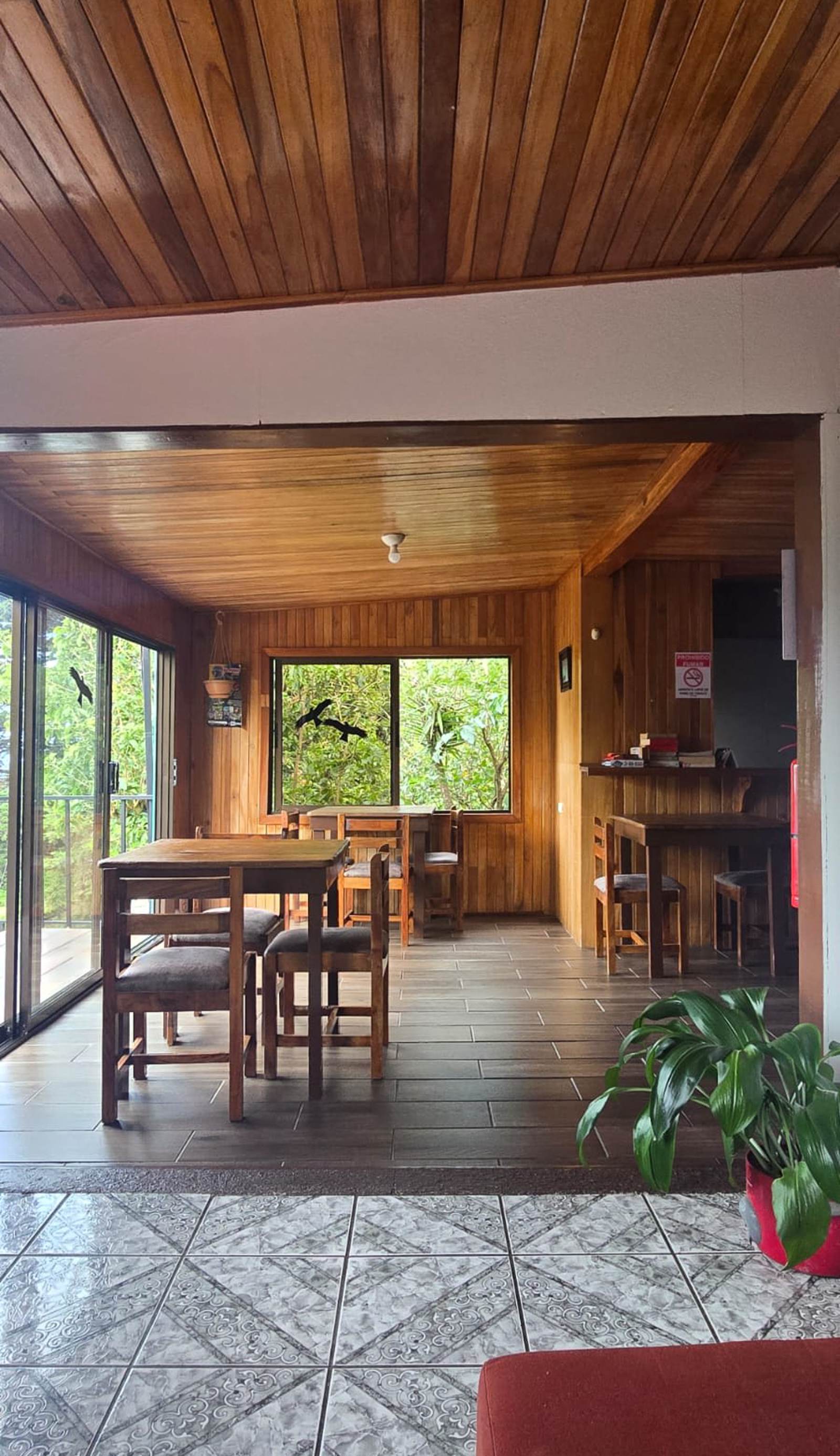 Monteverde Monkey Hostel