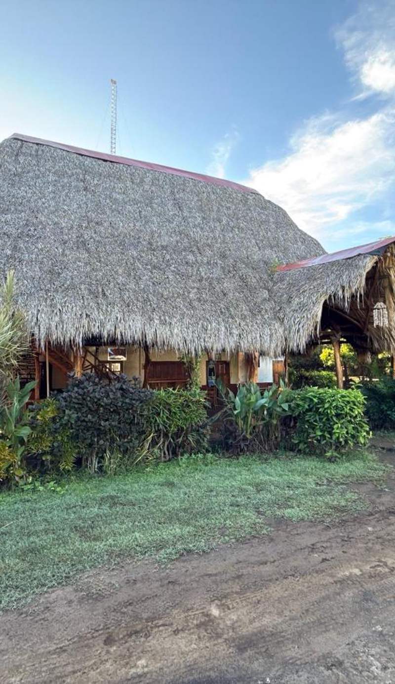 Badaboom Hostal & Surf