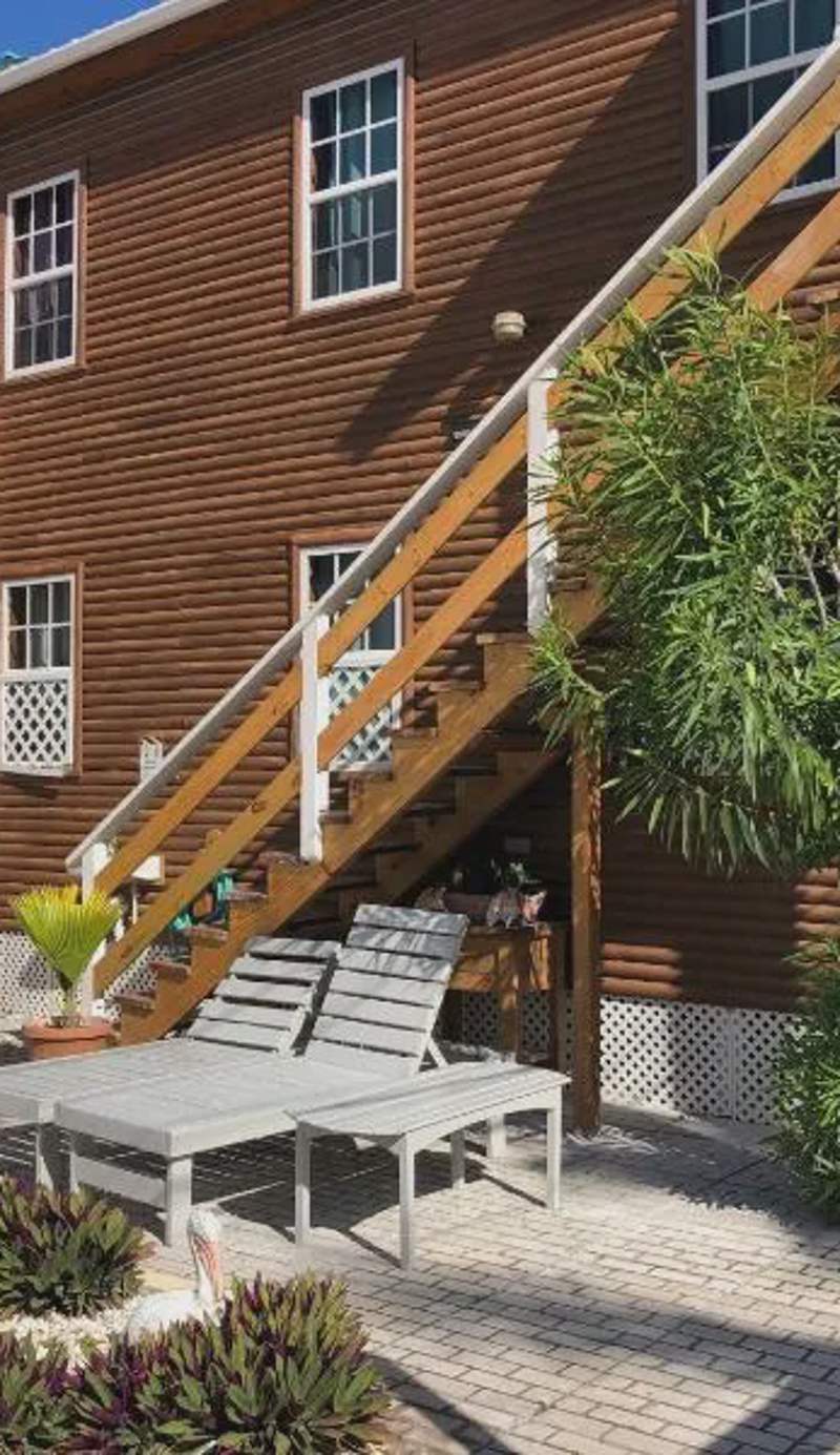 Blue Wave Guest House