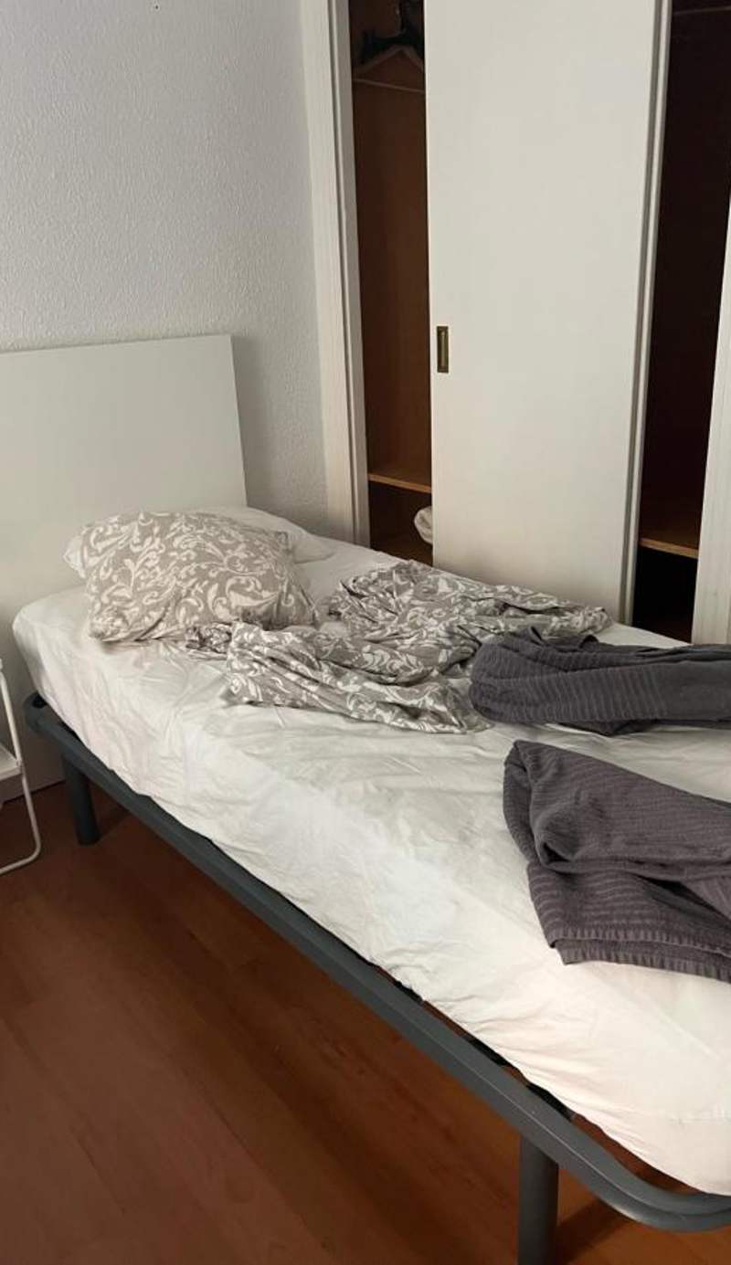 Fernan Gonzalez Street, Private rooms