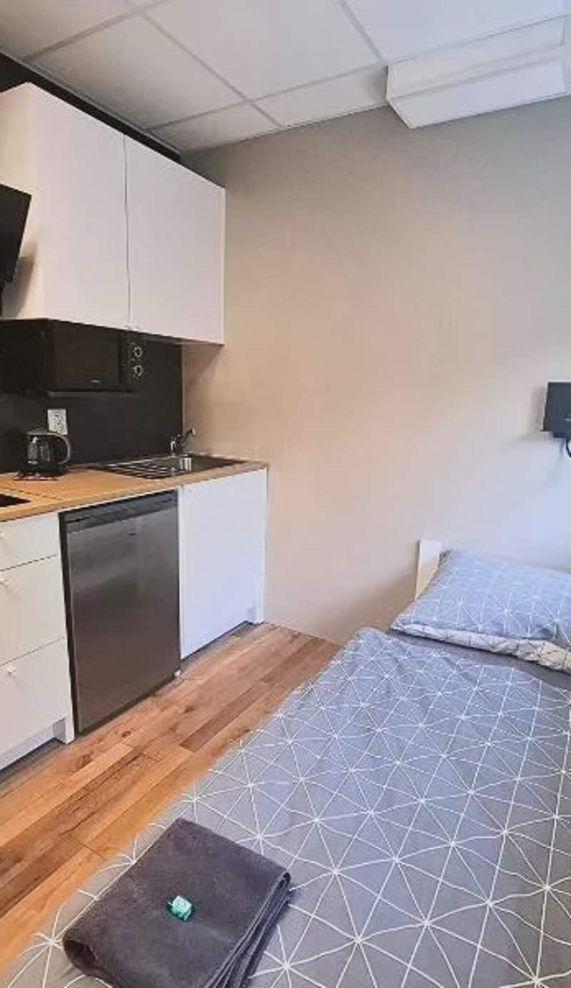 Dimael Hostel & Apartments