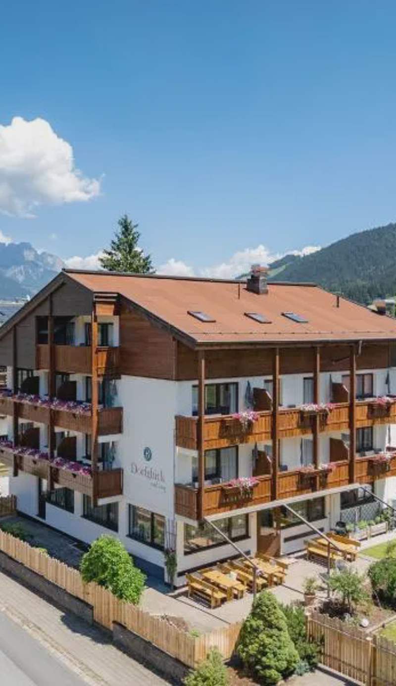 Bergland Dorfglück - social living