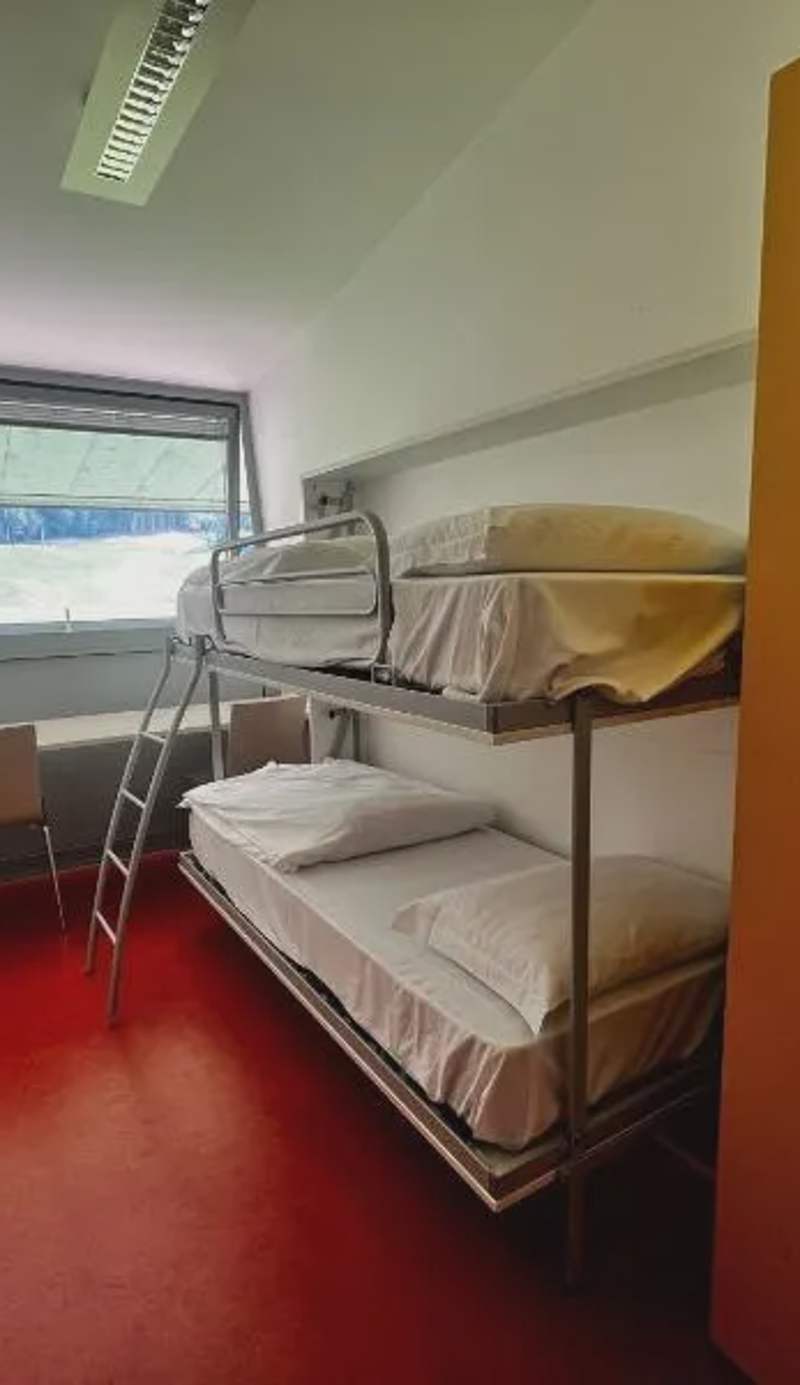 Mountains Hostel - Lago di Tesero