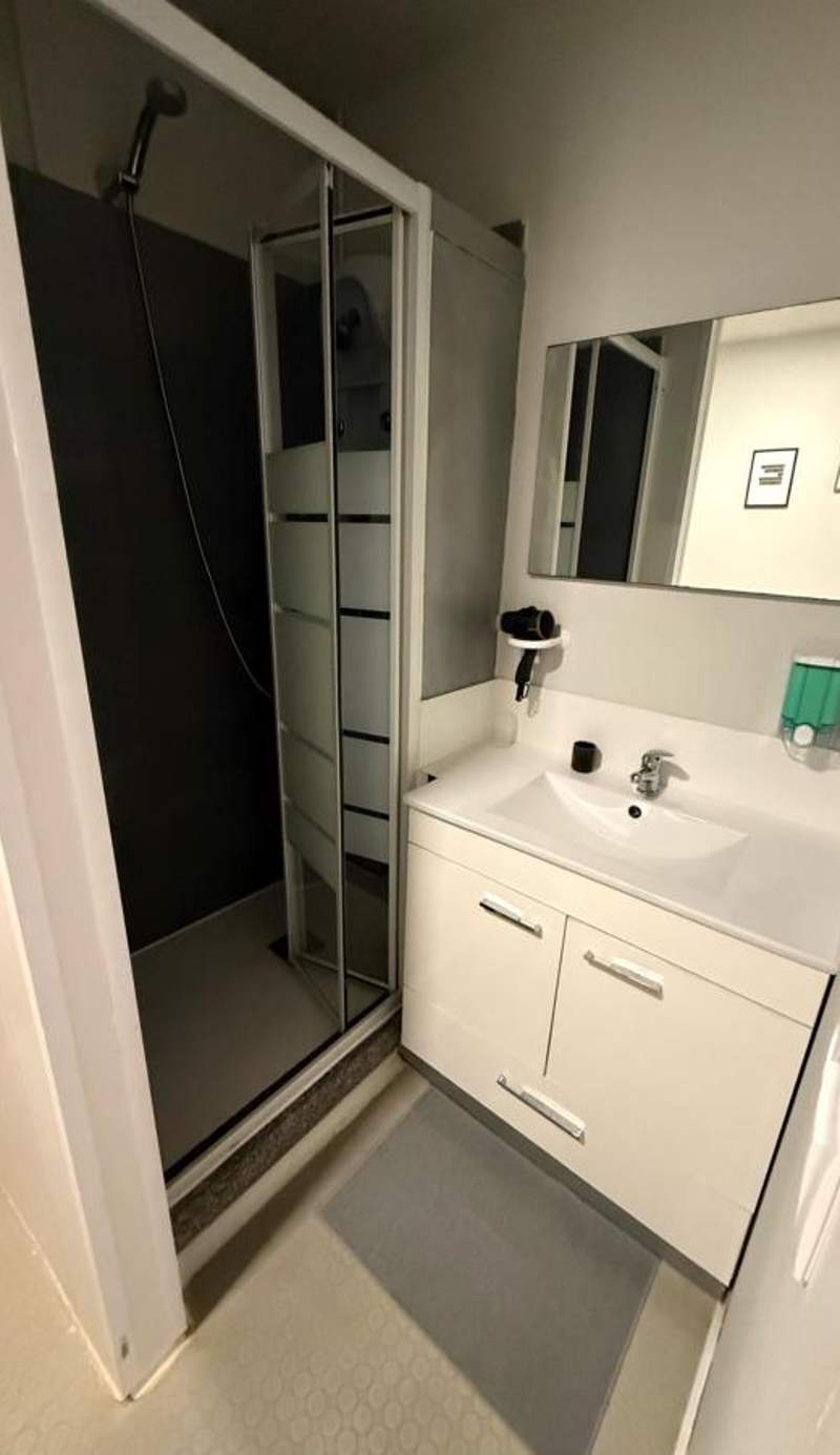 Liber Guest House