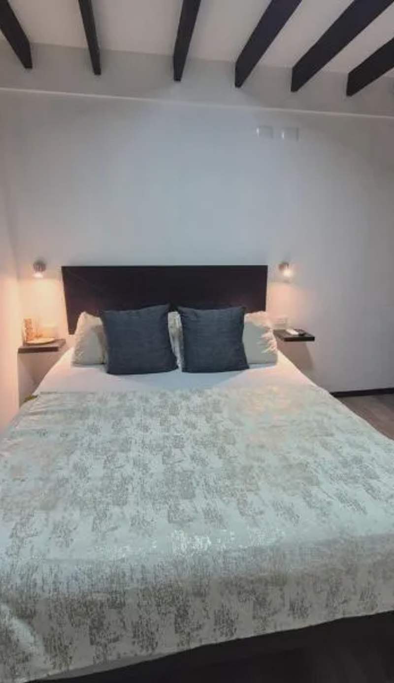 Bambu hostal - Alojamiento a pasos del mall y centro