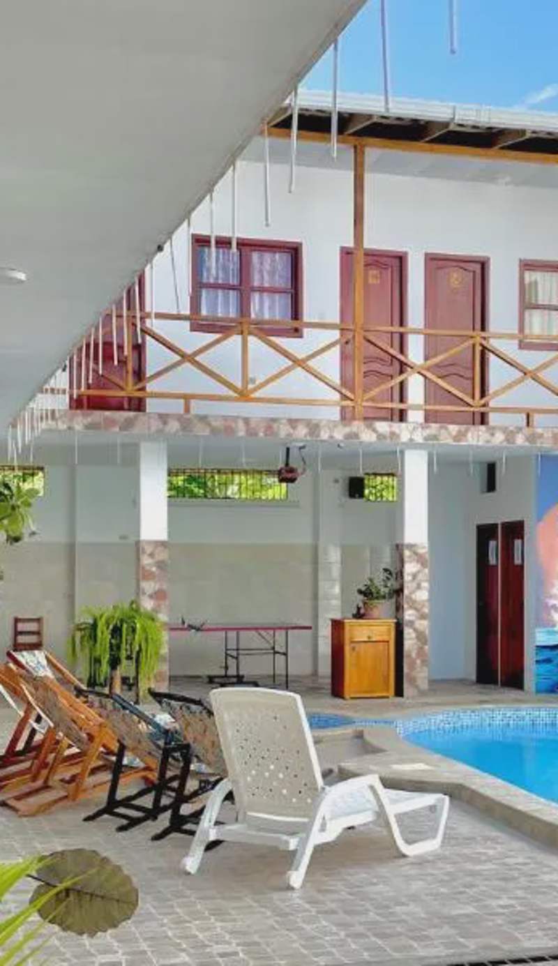 Hostal Laurita Beach