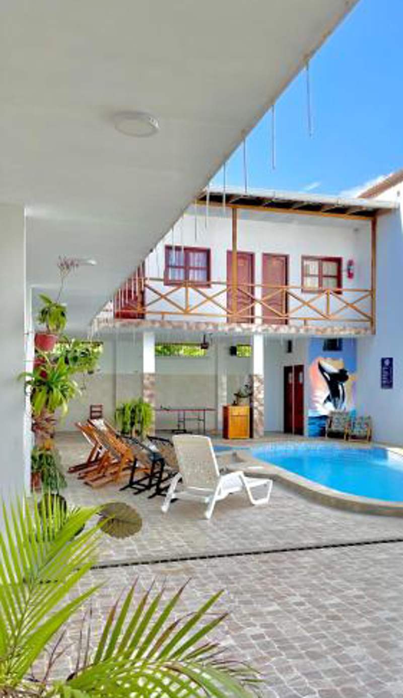 Hostal Laurita Beach