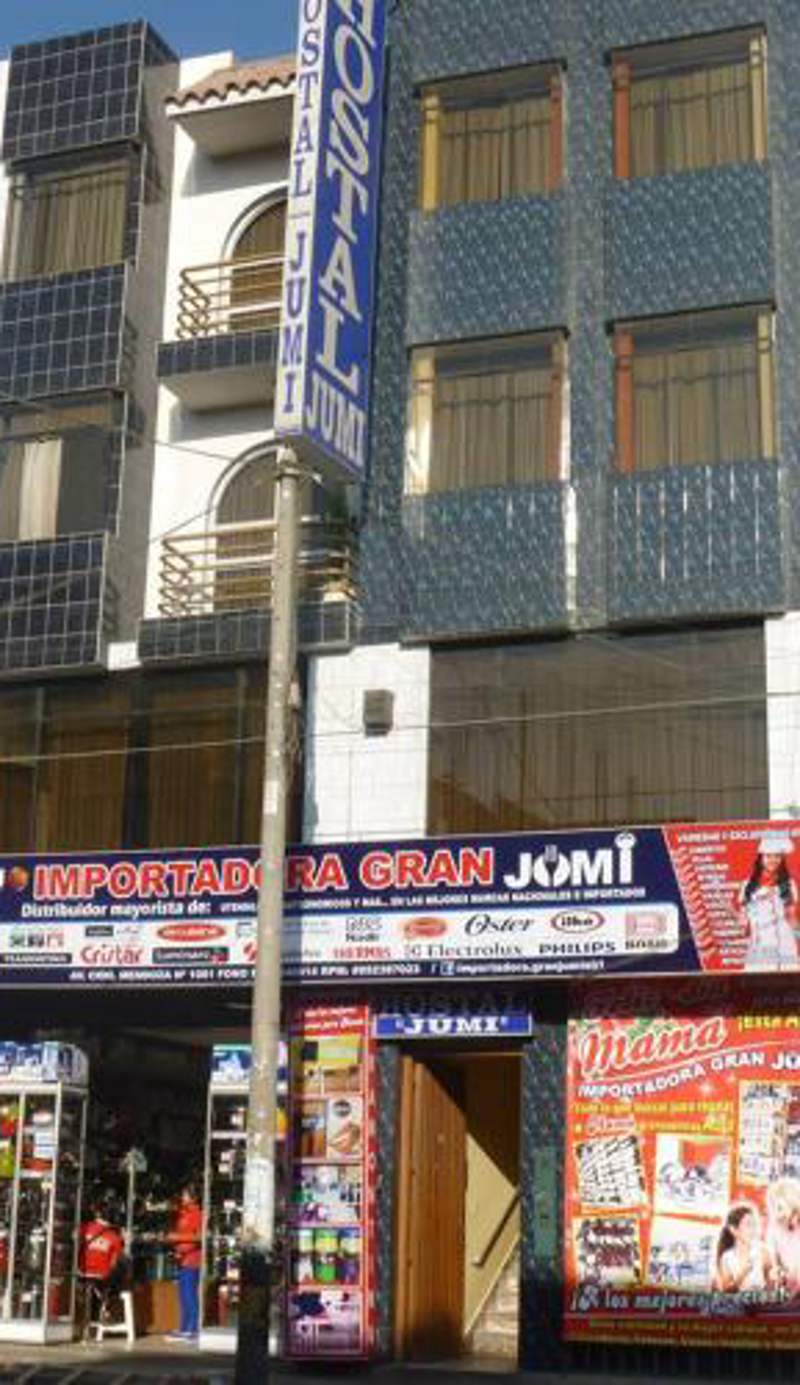 HOSTAL JUMI