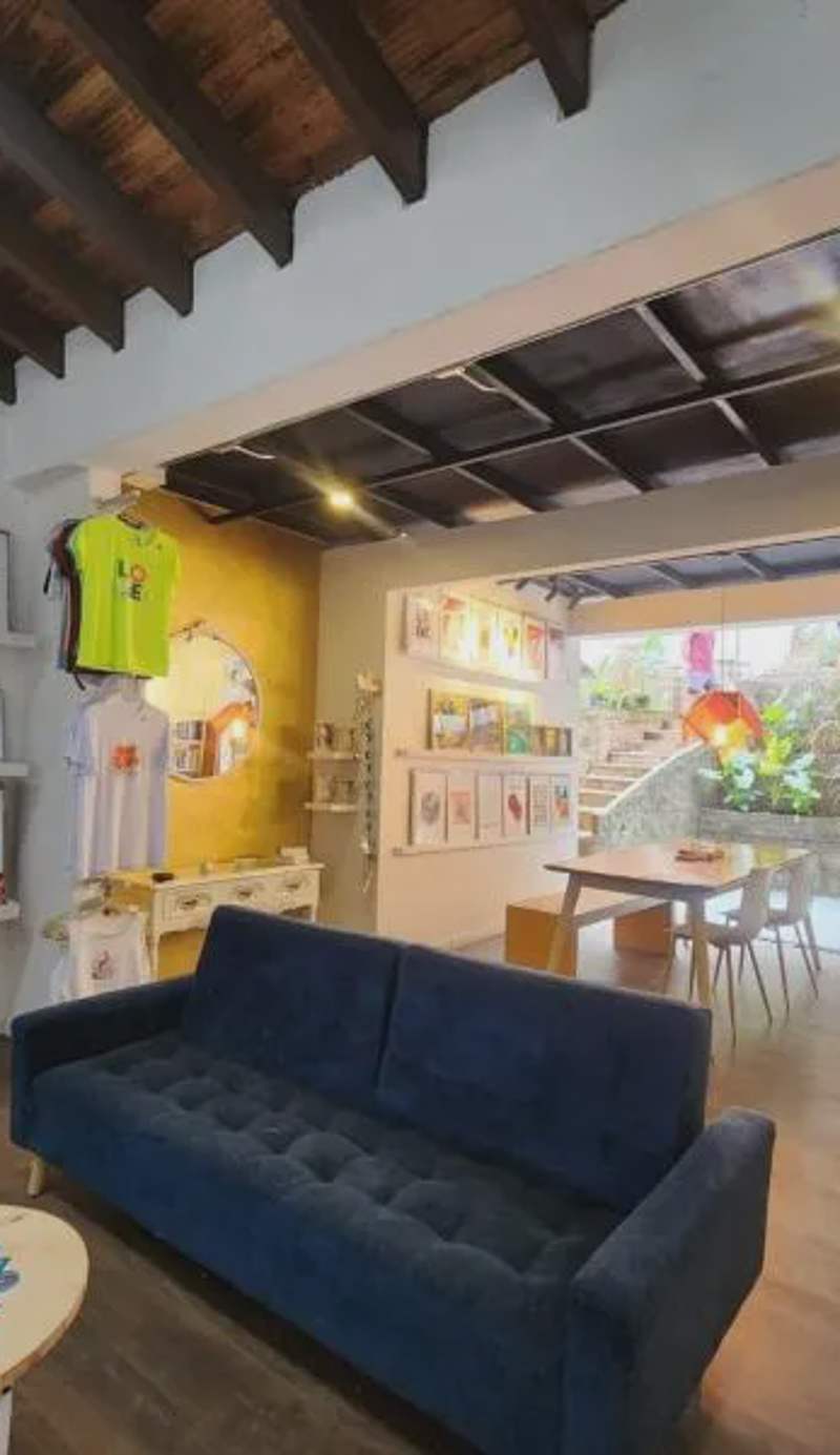 La divina trinidad - Galeria Wellness Hostal