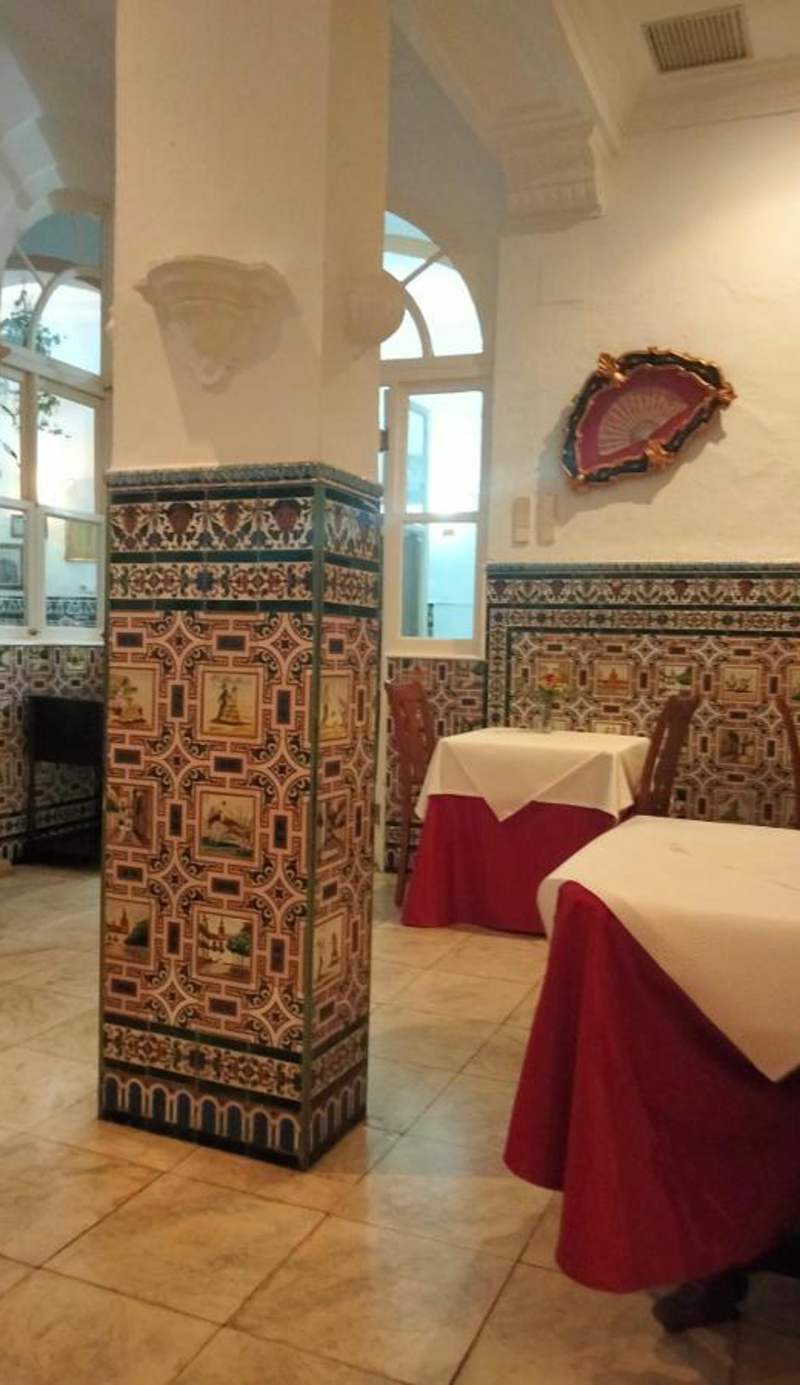 Hostal Sierpes