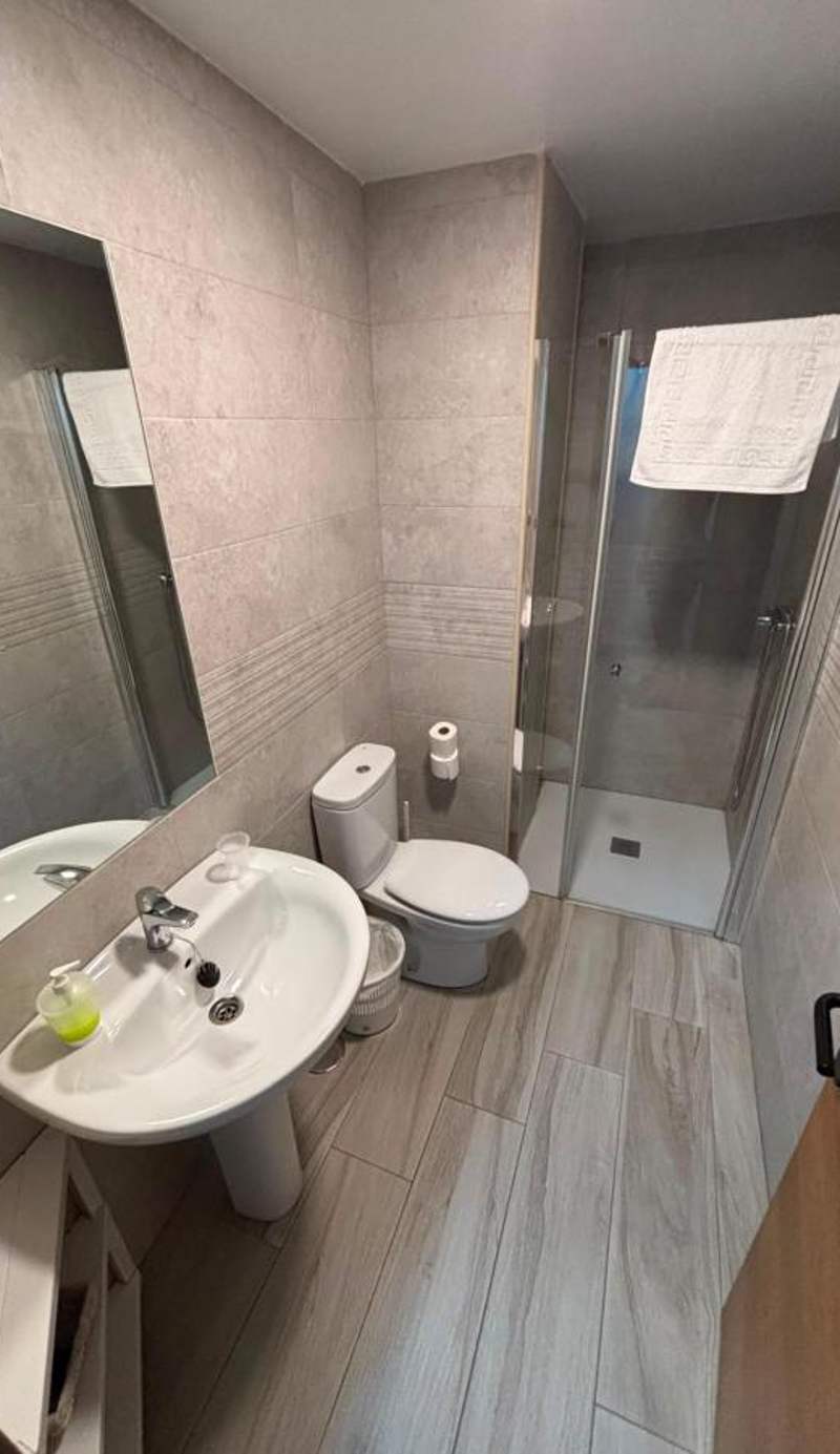 Hostal Casa Fermina- A 2 horas de las pistas de esquí