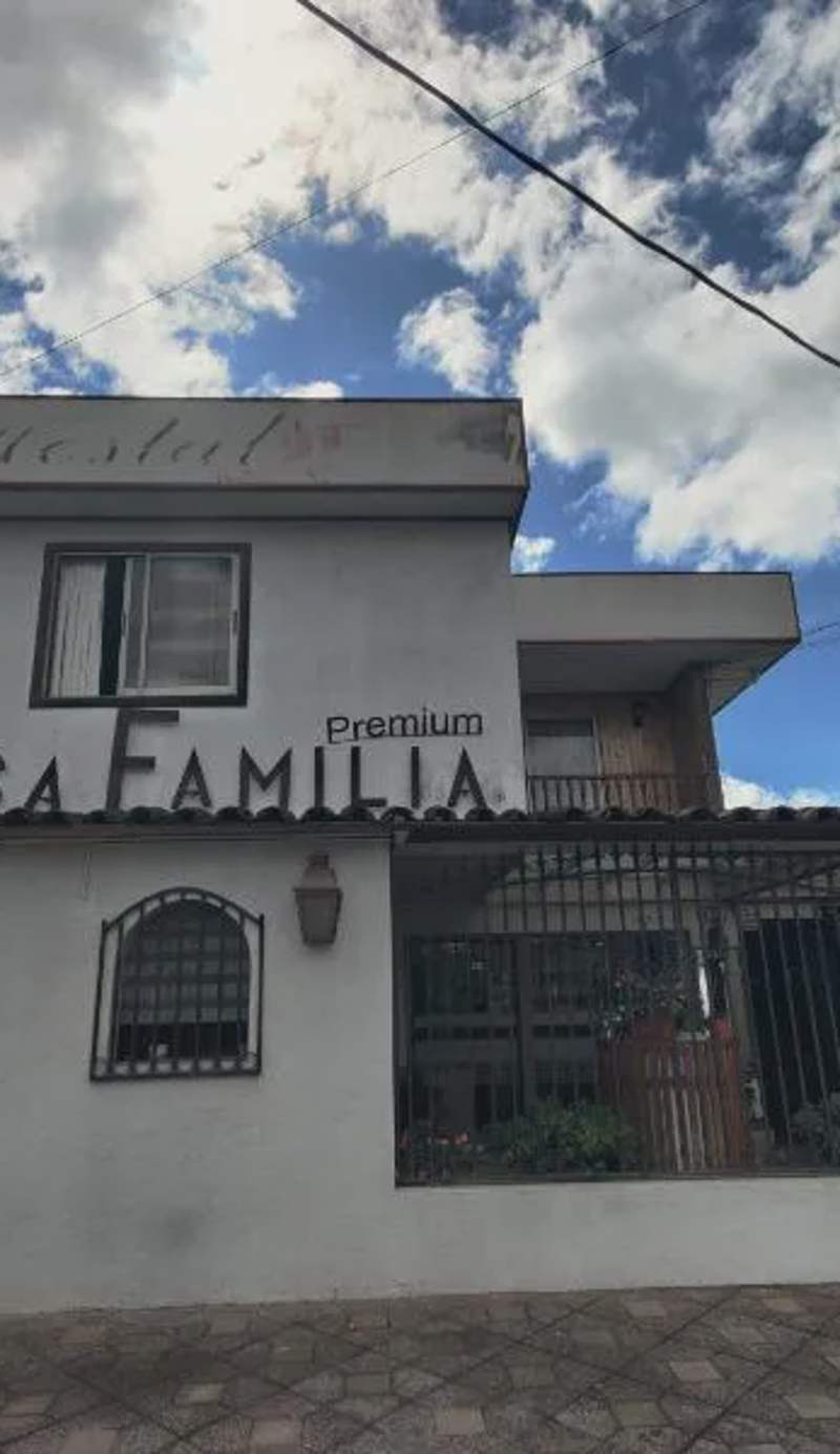 Hostal Casa Familia