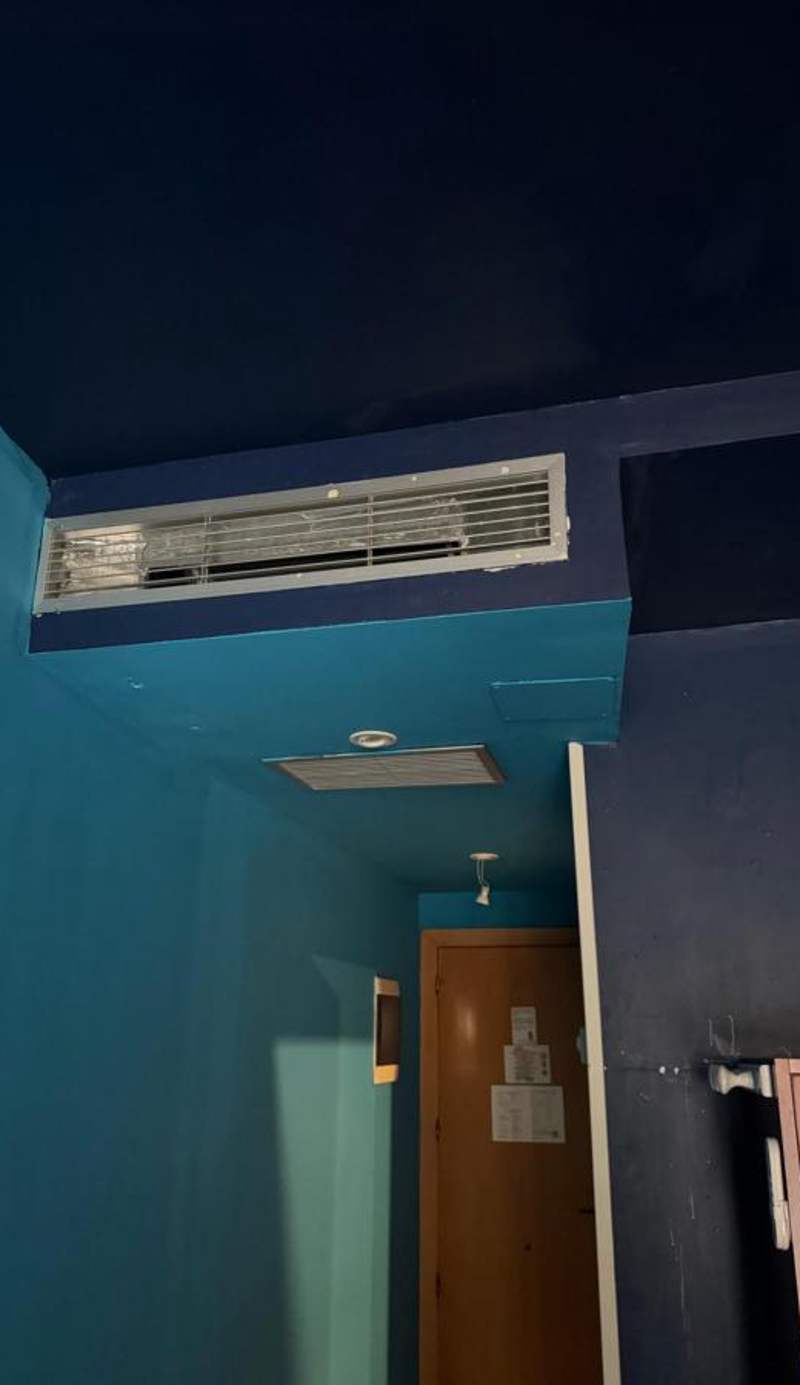 Albergue Revolutum Hostel