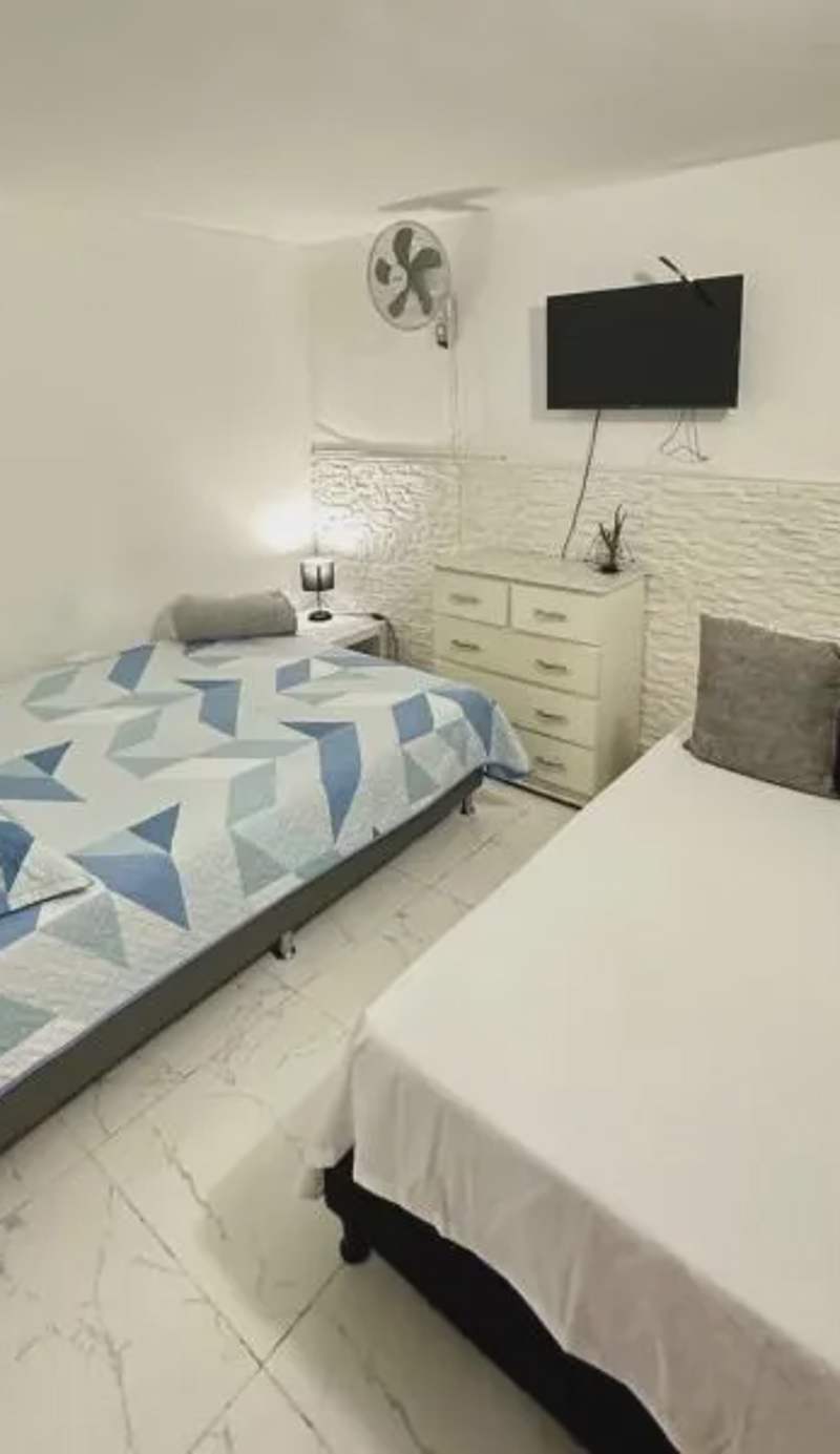 Hostal CAMPOAMOR