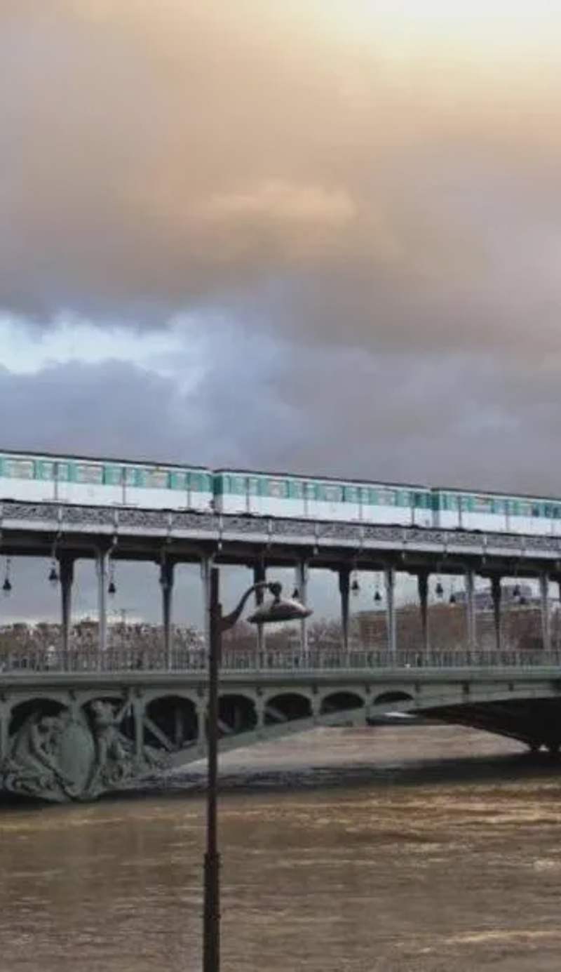 Chatillon Citea Capsule Chambre chez l'habitant Chatillon métro pour nuitée avec accès direct Paris centre et Espace limité en journée Paris sans nuitée accès limité 8h00-19h00 pour dépôt bagages