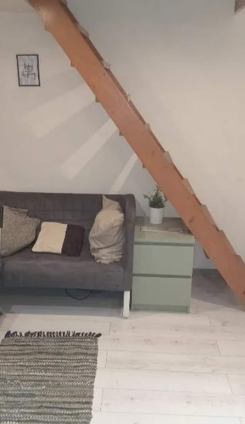 Cute studio in city center. Capsule apartment!