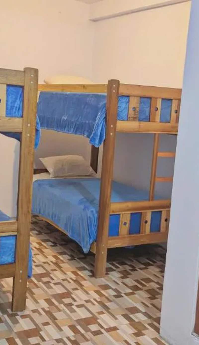Aguilar Apaza shared Room