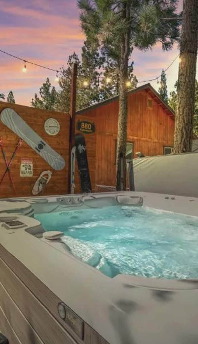 Story Time Hot Tub Game Room EV Charger Back Up Generator Mountain Luxury