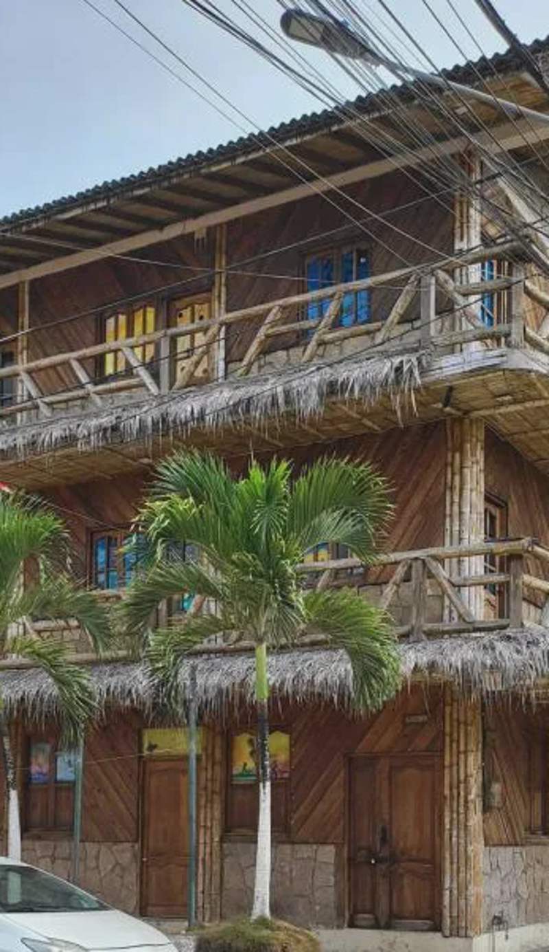 Hostal ElRojo Montañita