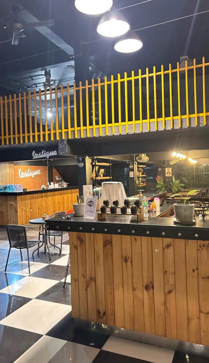 Koenji Guest House & Bar Chiang Mai