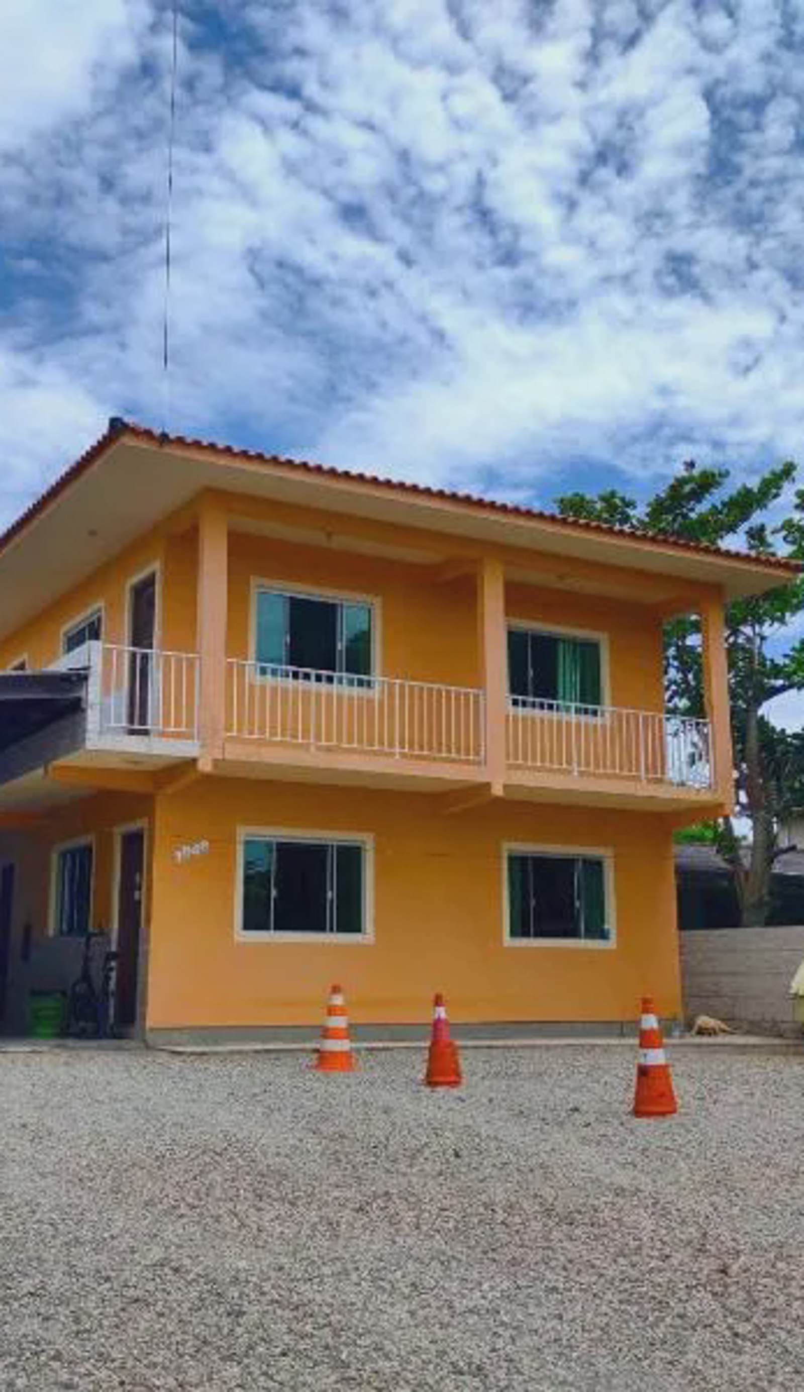 Gênesis Beach Hostel! Quartos compartilhados e privativos na Pinheira