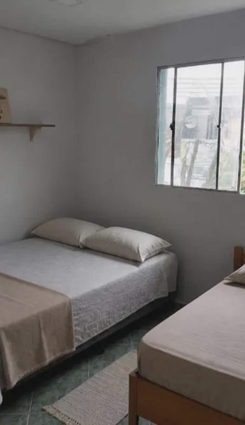 Hostel - Quarto compartilhado oito três, nove, nove seis seis dois, oito quatro quatro sete