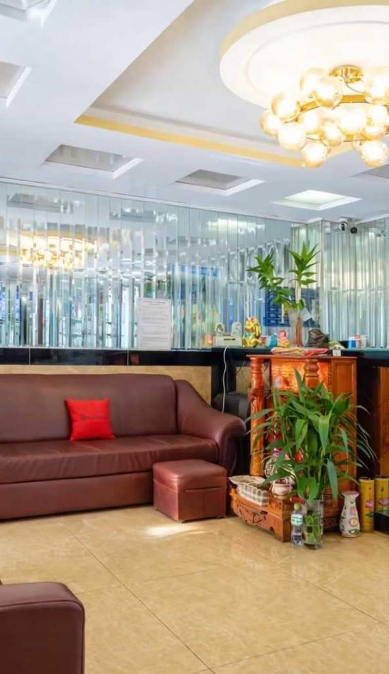 Collection O Long Phung Hotel