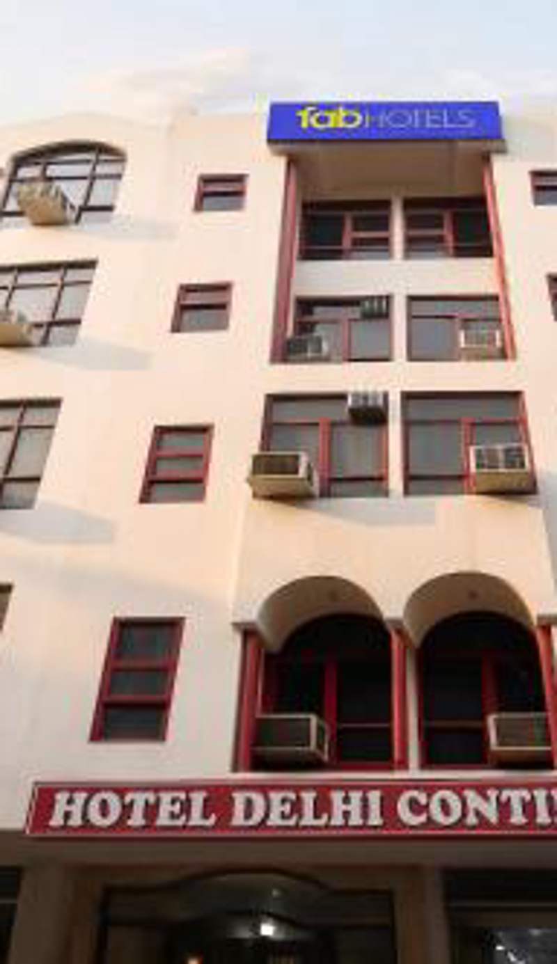 FabHotel Delhi Continental