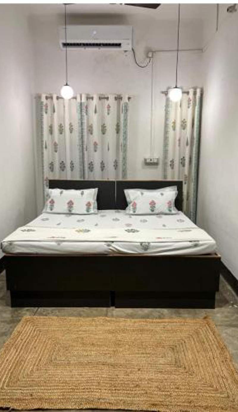 Wanderlust Hostel & Home Stay
