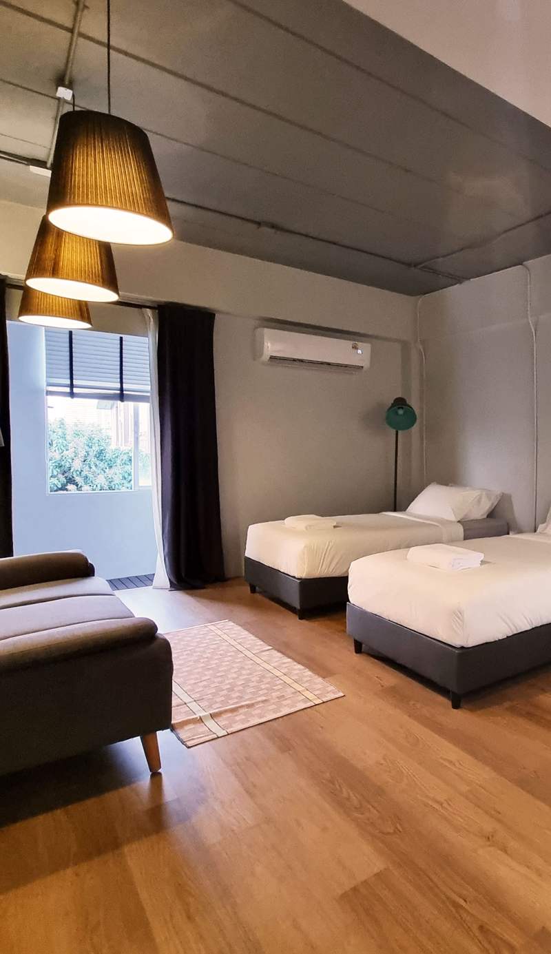 Human Touch Room: Soulful Bangkok Hideout