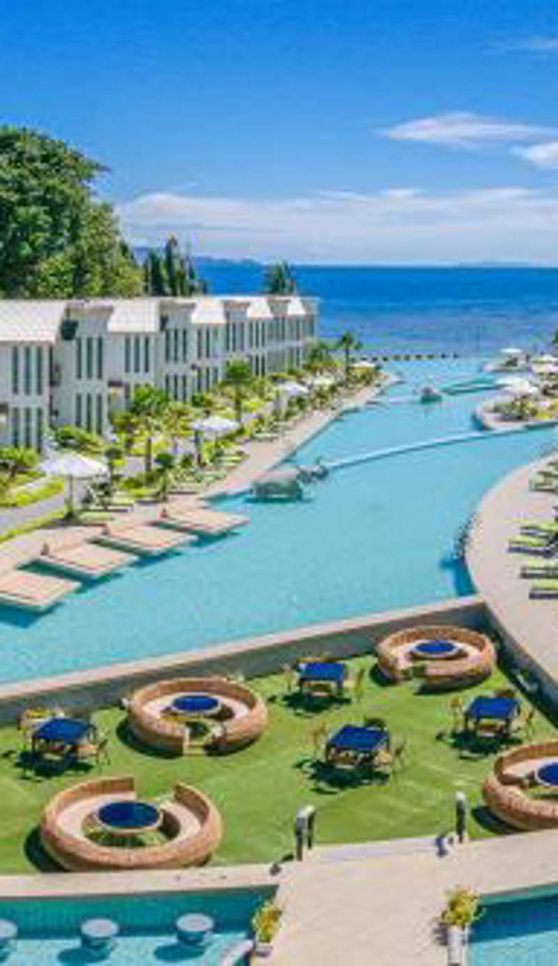 Vannee Golden Sands Beachfront Resort