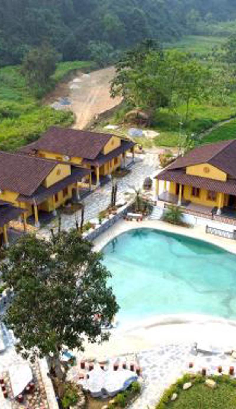 Sky Bay Lodge