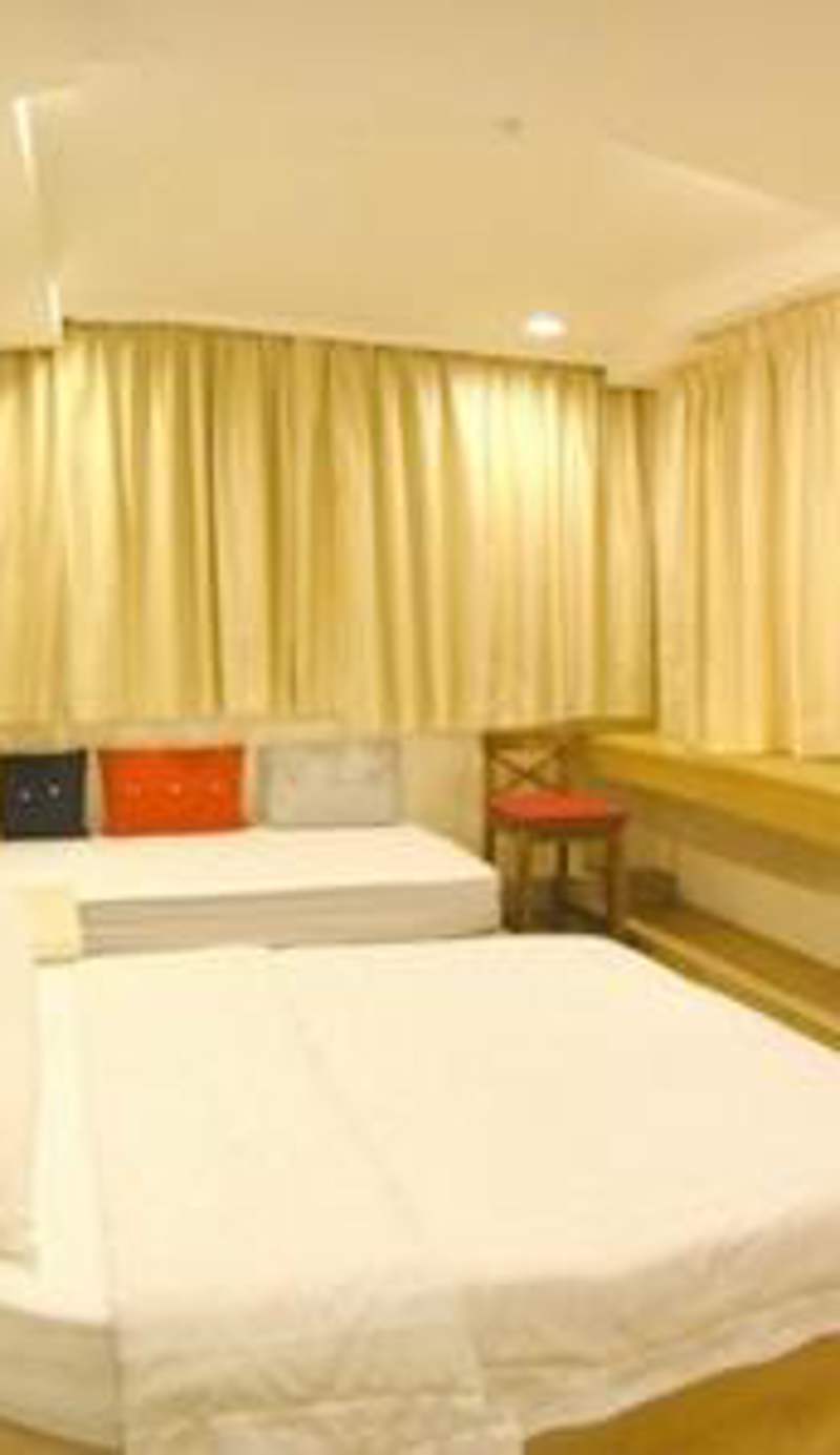 Causeway Bay Inn (@Percival Street)