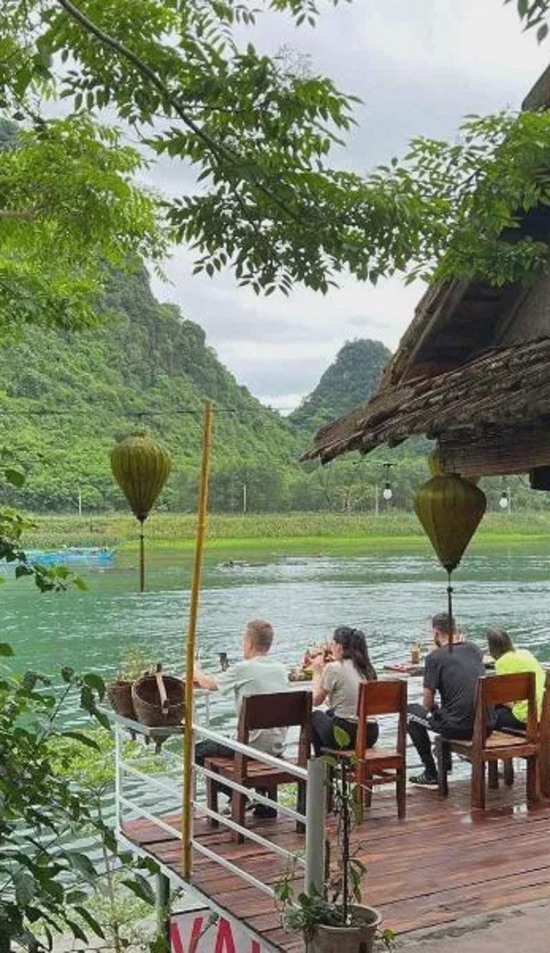 Phong Nha Coco House - Riverstay & Mountain View