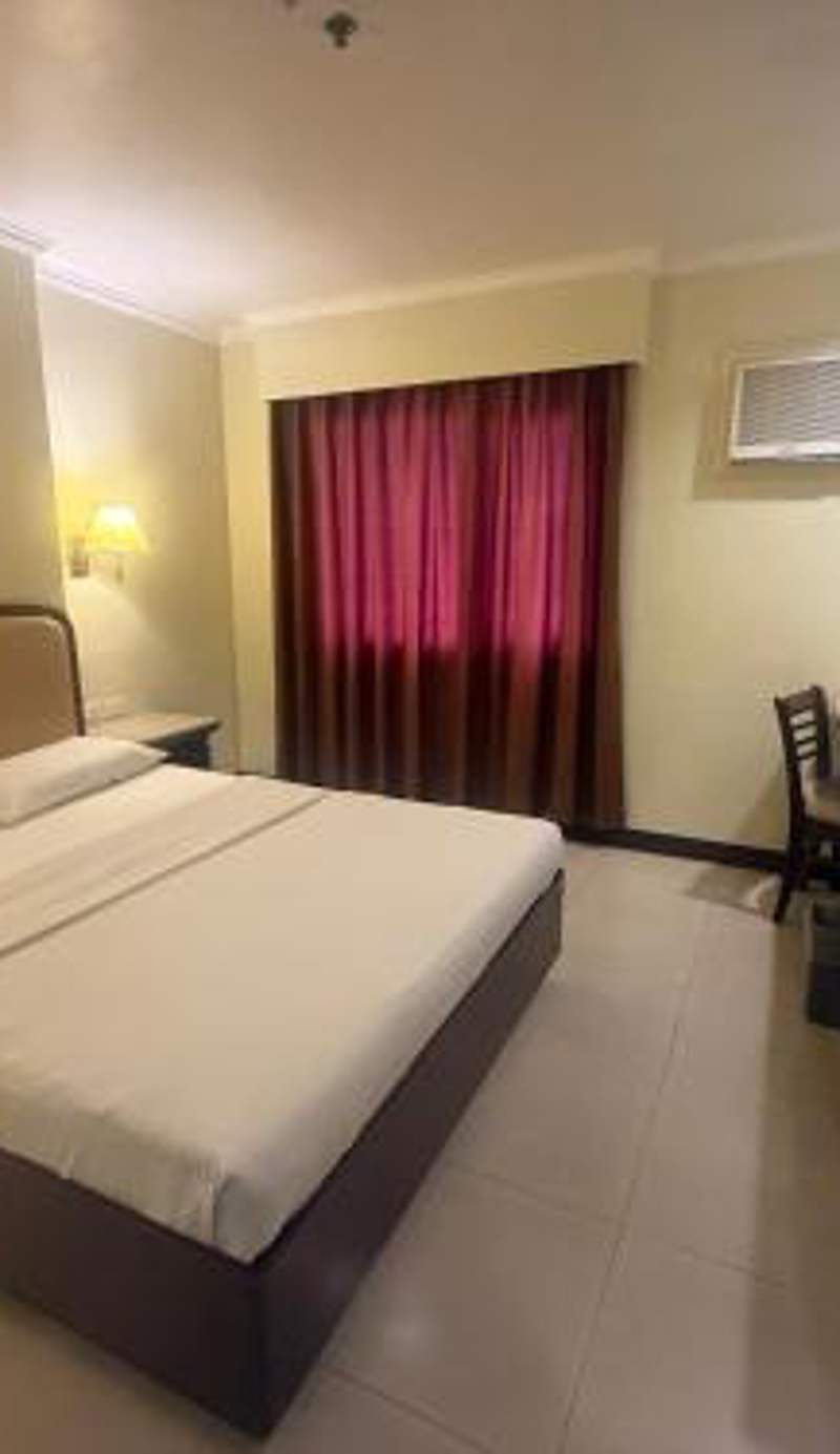W Express Hotel