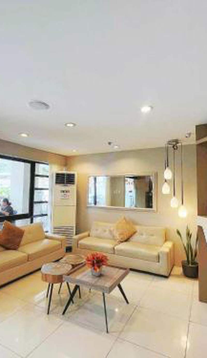 Travelbee Business Inn