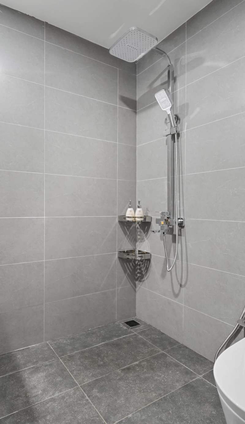 Lucas Boutique Home Hue