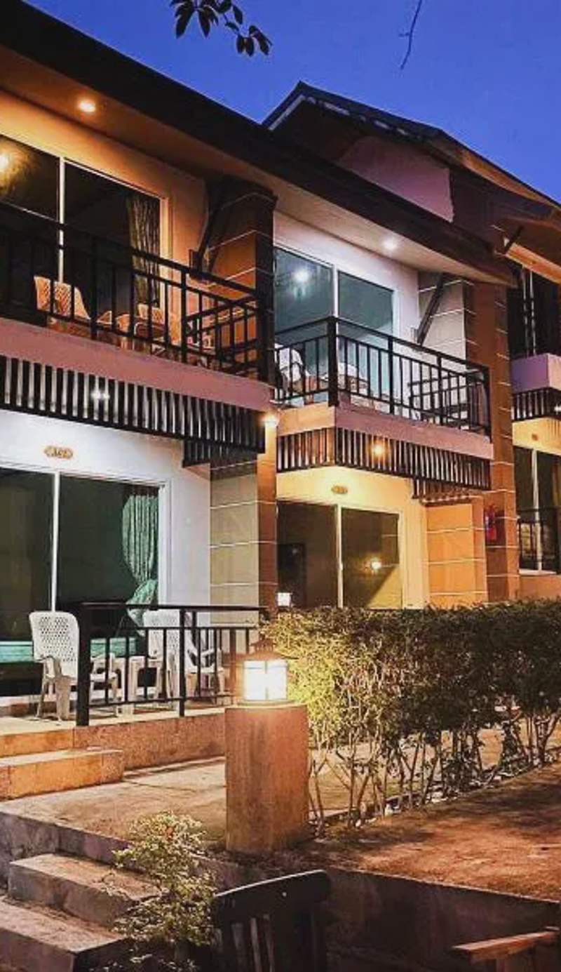 PP Midnight Hotel
