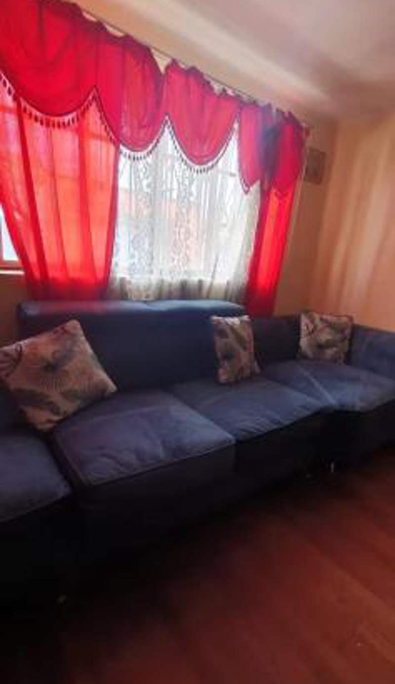 Mi casa tu casa. My house
