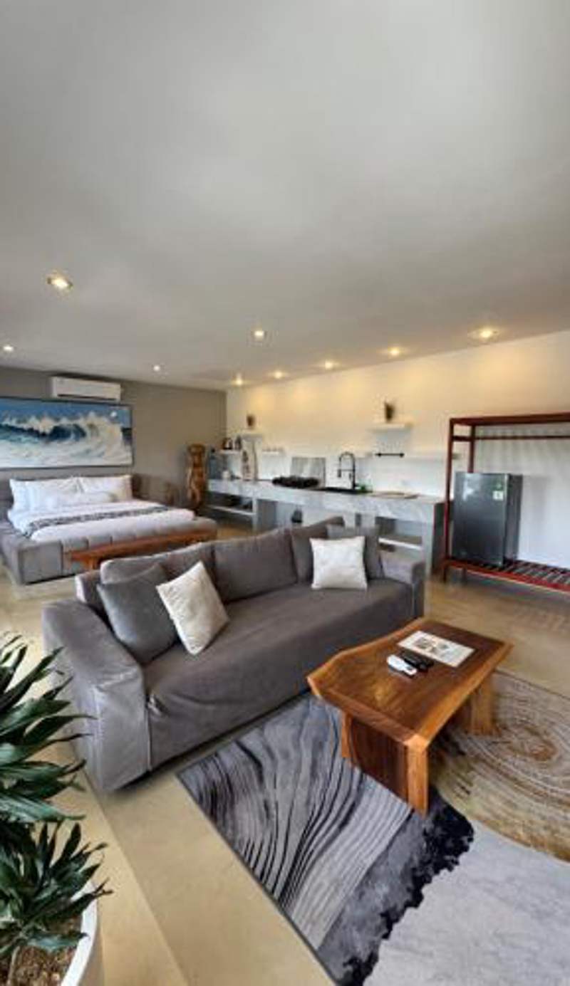 Uluwatu Stay's Deluxe Suite #9