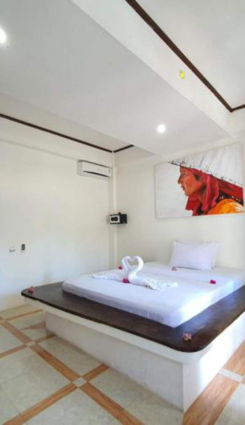 Putra Boyan Cottages