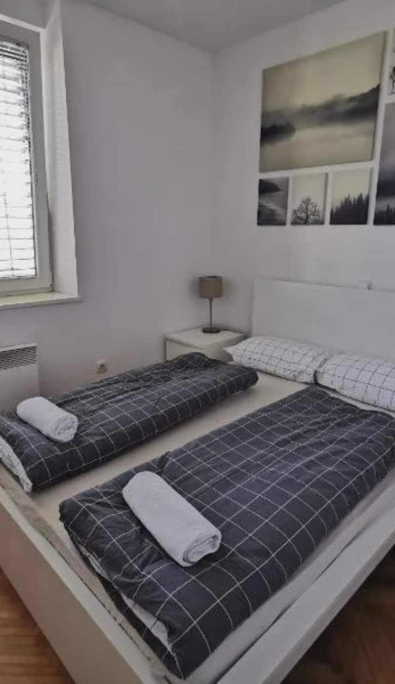 Apartment for four with free parking