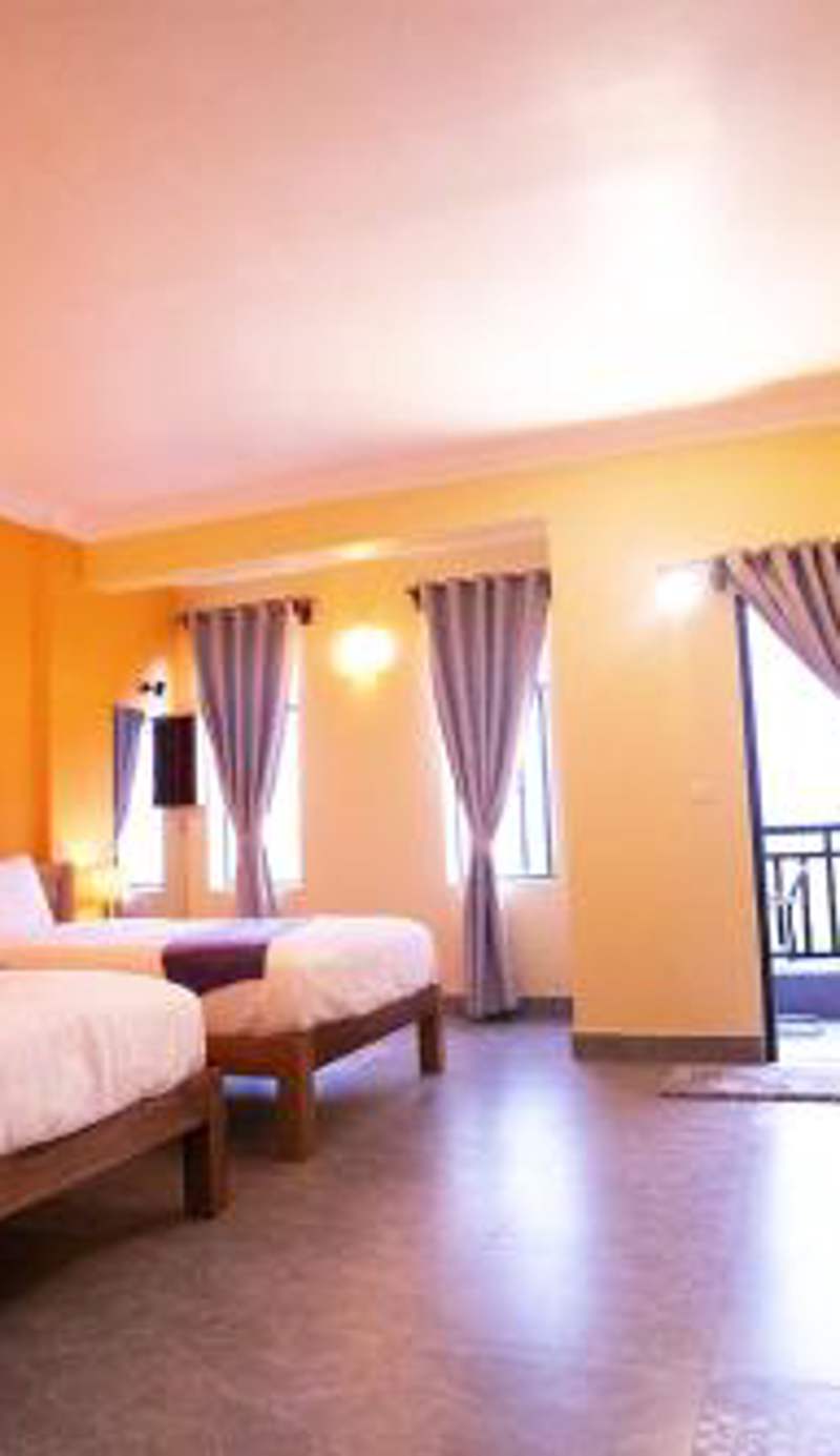 Daun Penh Palace Boutique
