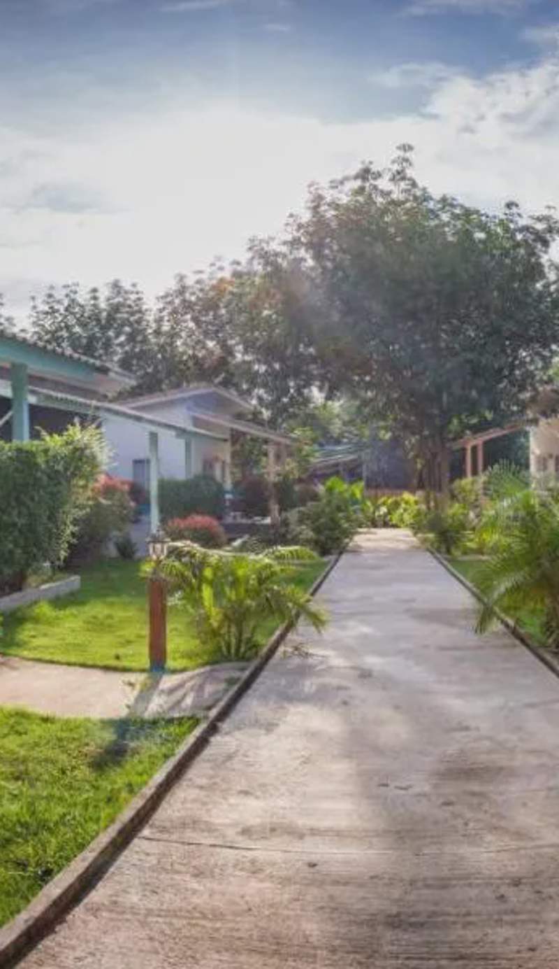 Enda Lanta Bungalows